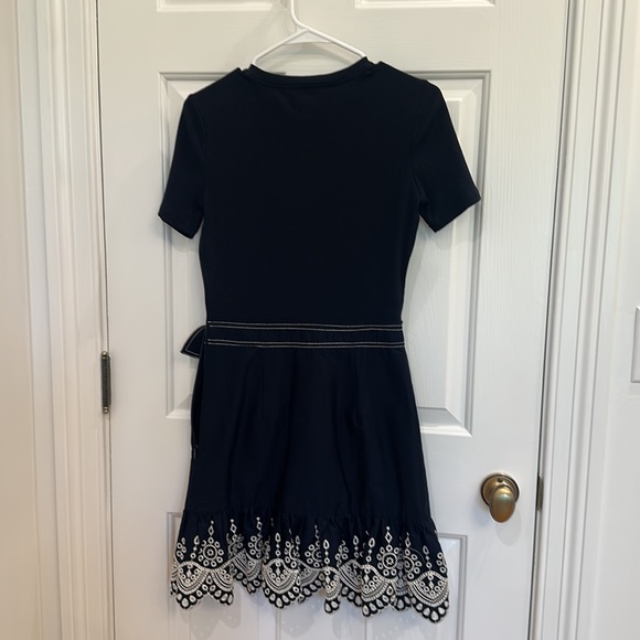 Veronica Beard Gradie Dress - Picture 5 of 6